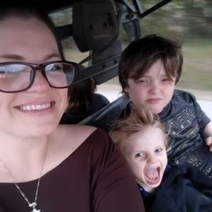 Meet your Posher, Regina